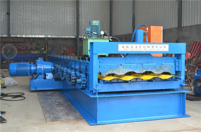 Usage of roll forming machine